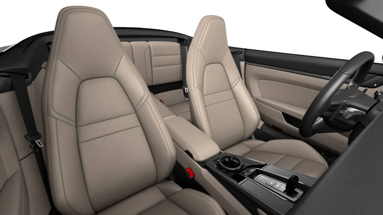 2022 Porsche 992 Carrera 4 - Image 6 of 8
