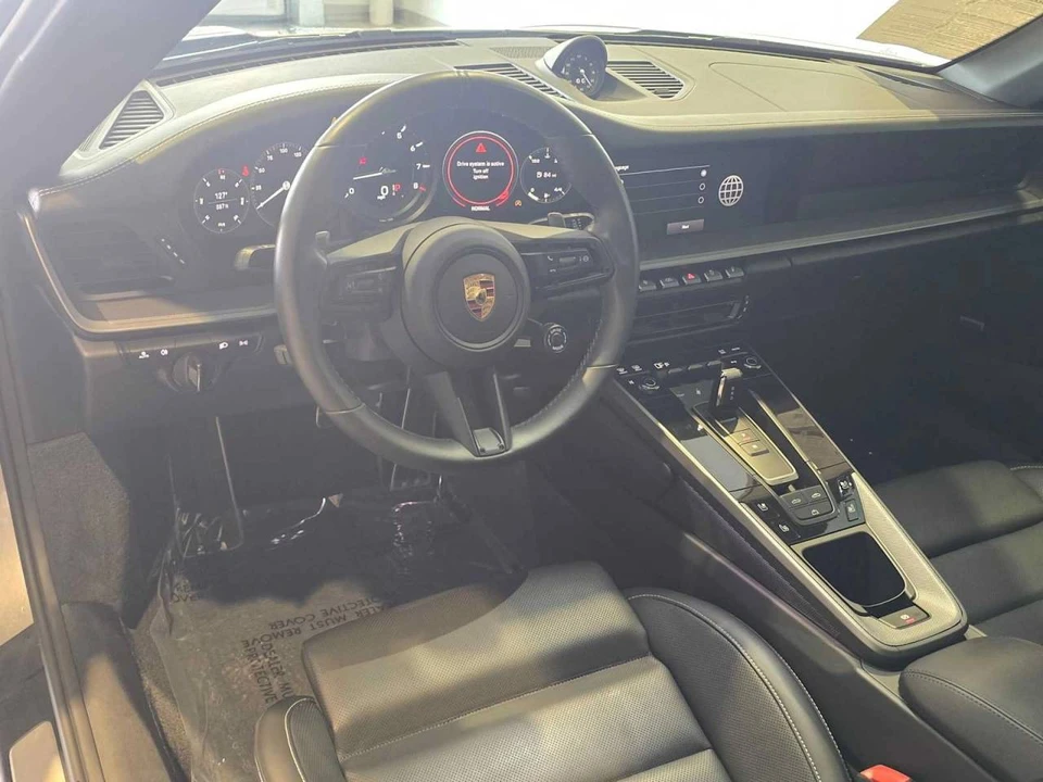 2022 Porsche 992 Carrera 4 - Image 4 of 5