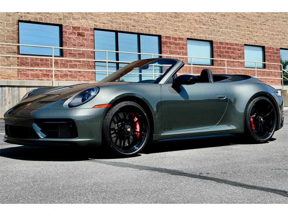 2022 Porsche 992 Carrera 4 - Image 7 of 31