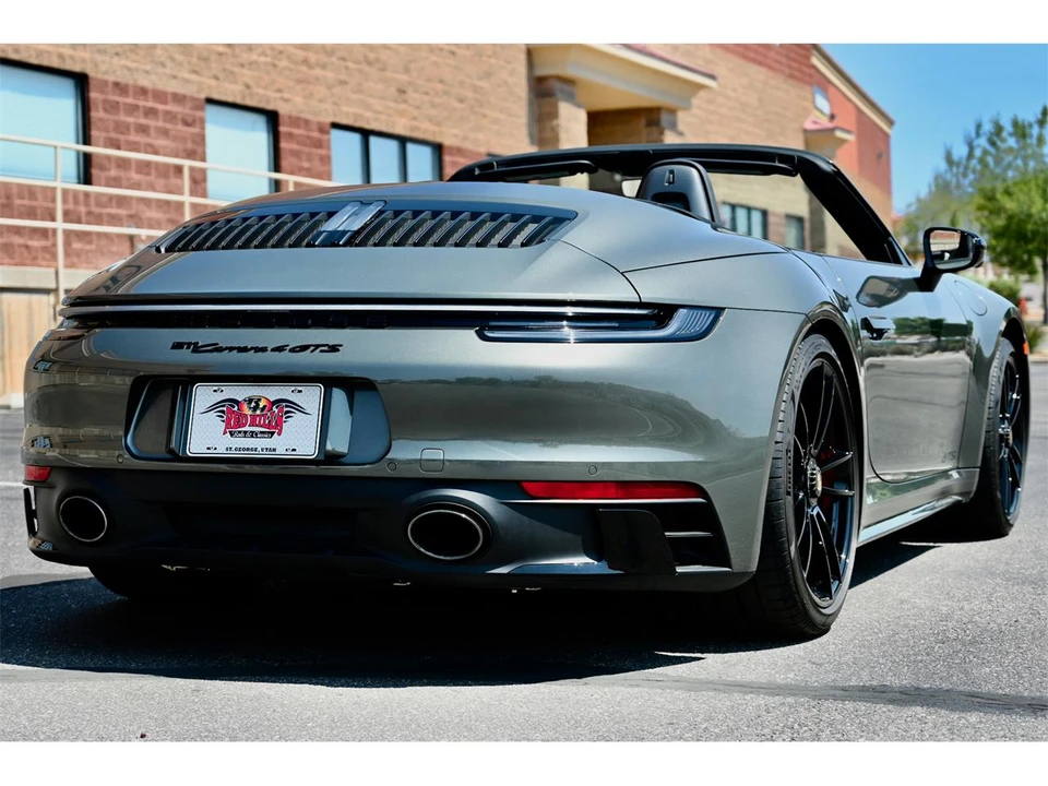 2022 Porsche 992 Carrera 4 - Image 20 of 31