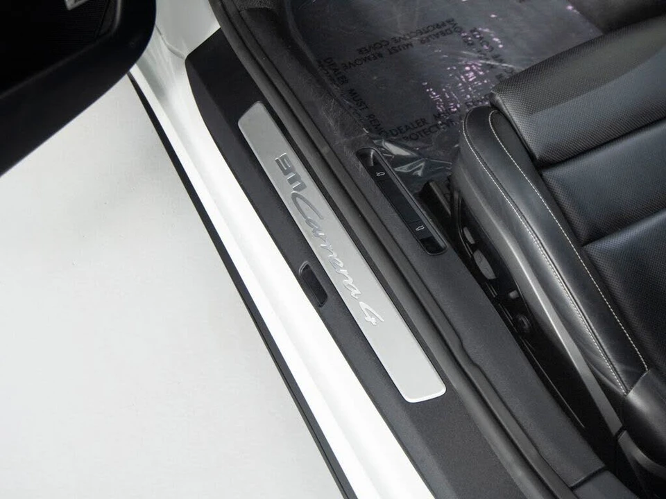 2022 Porsche 992 Carrera 4 - Image 21 of 31