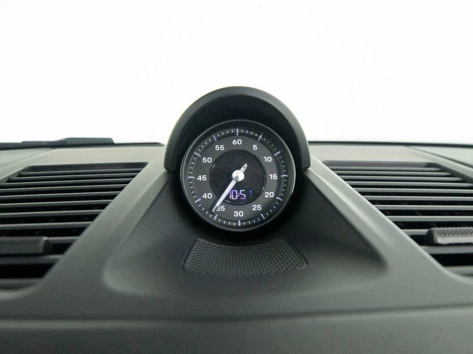 2022 Porsche 992 Carrera 4 - Image 25 of 31