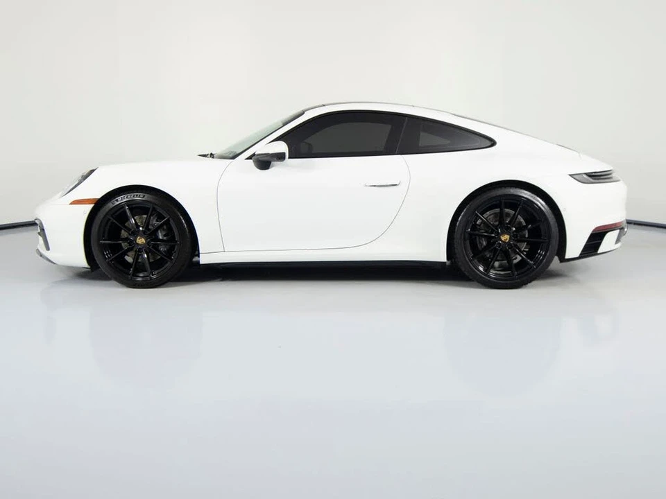 2022 Porsche 992 Carrera 4 - Image 7 of 31