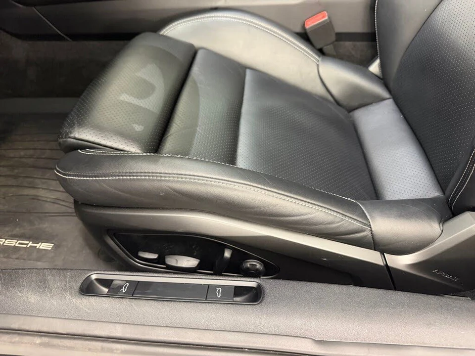 2022 Porsche 992 Carrera 4 - Image 14 of 31