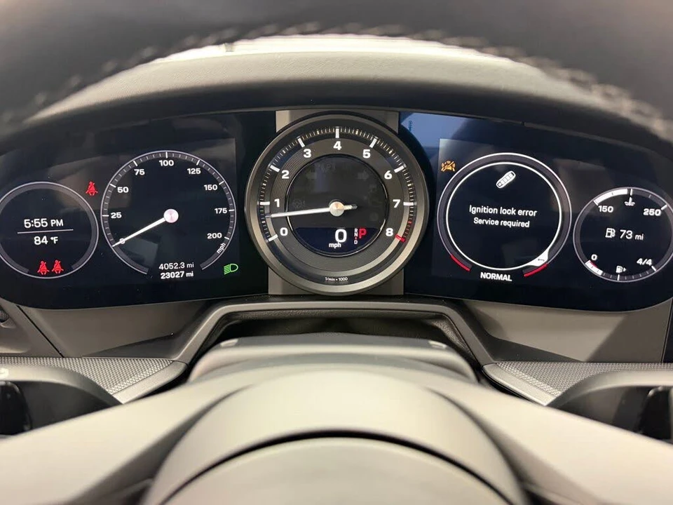 2022 Porsche 992 Carrera 4 - Image 21 of 31