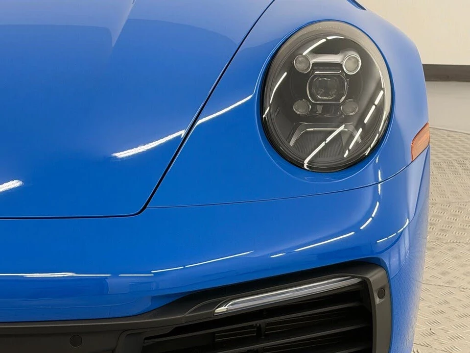 2022 Porsche 992 Carrera 4 - Image 26 of 31