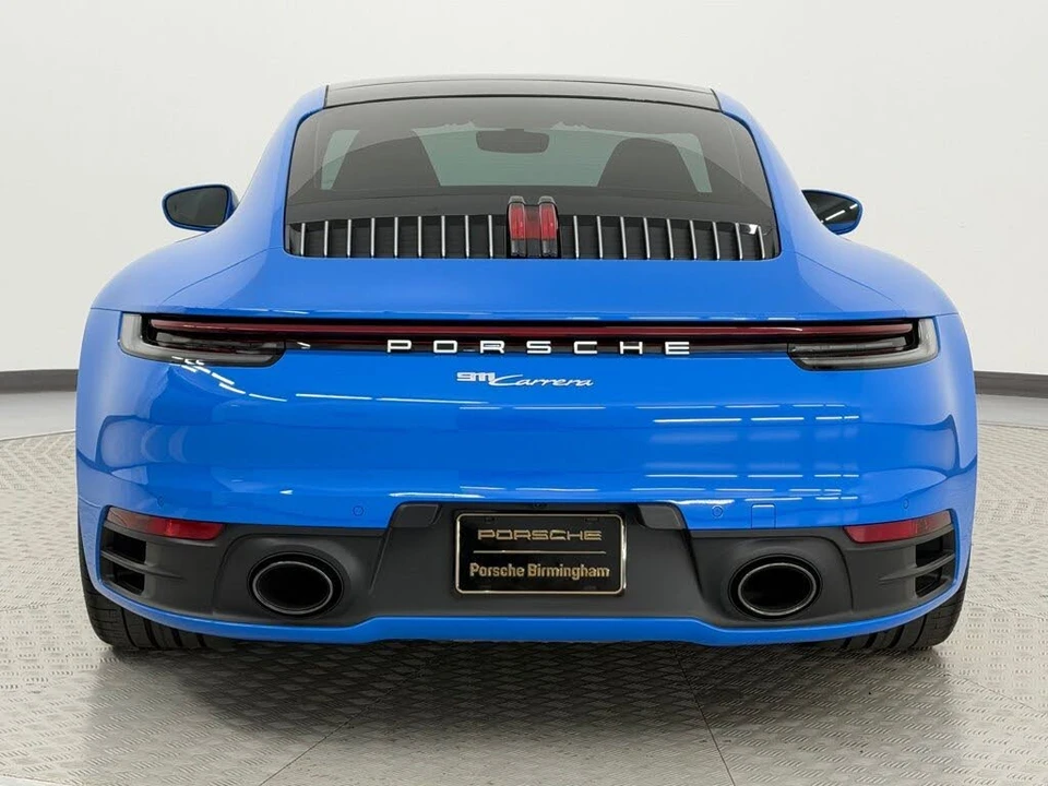 2022 Porsche 992 Carrera 4 - Image 10 of 31