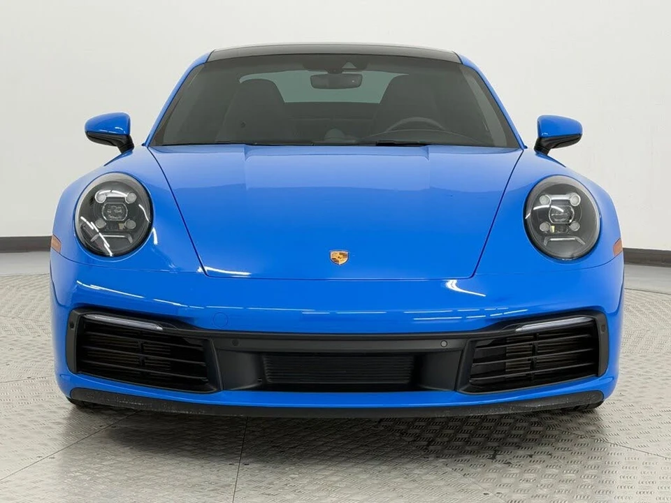 2022 Porsche 992 Carrera 4 - Image 6 of 31