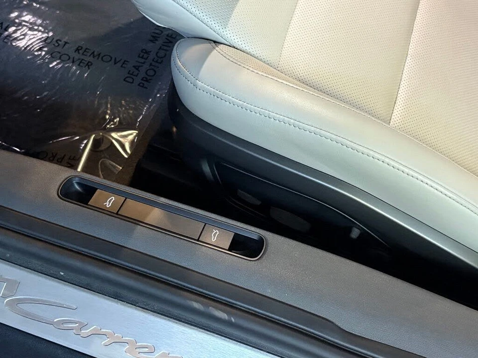 2022 Porsche 992 Carrera 4 - Image 17 of 29