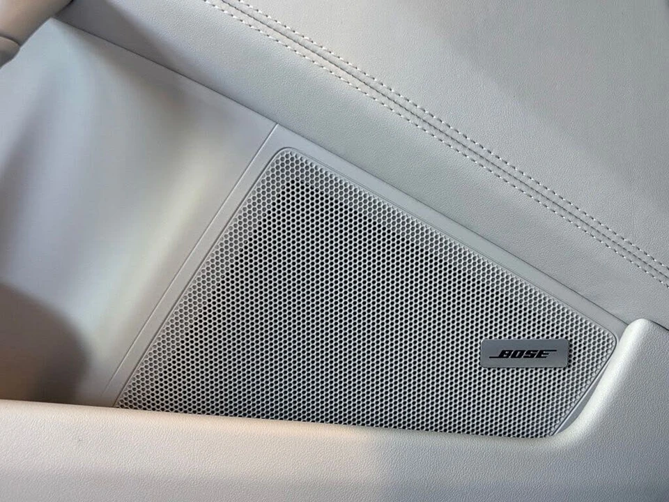 2022 Porsche 992 Carrera 4 - Image 15 of 29