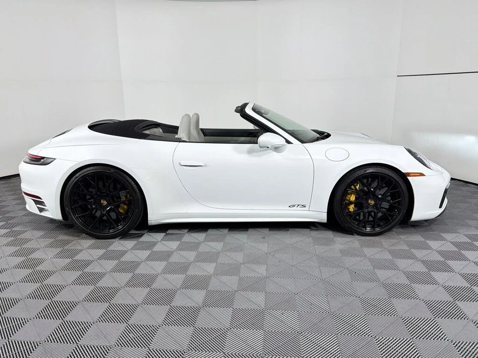2022 Porsche 992 Carrera GTS - Image 8 of 31
