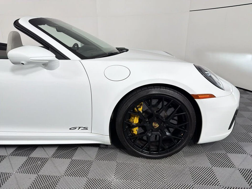 2022 Porsche 992 Carrera GTS - Image 12 of 31