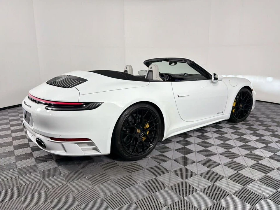 2022 Porsche 992 Carrera GTS - Image 9 of 31