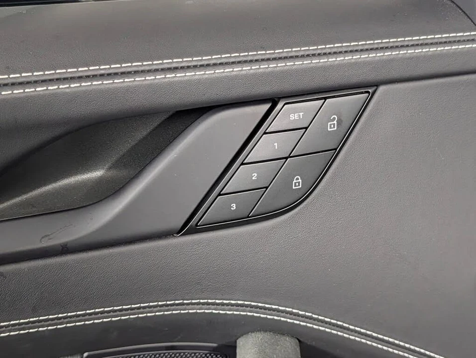 2022 Porsche 992 Carrera GTS - Image 26 of 31