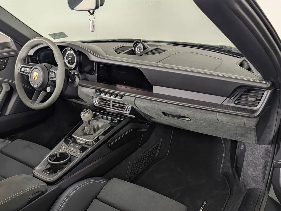 2022 Porsche 992 Carrera GTS - Image 18 of 31