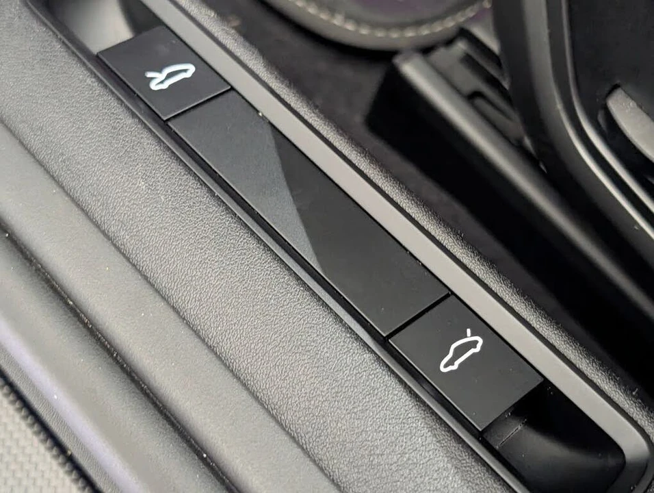 2022 Porsche 992 Carrera GTS - Image 29 of 31