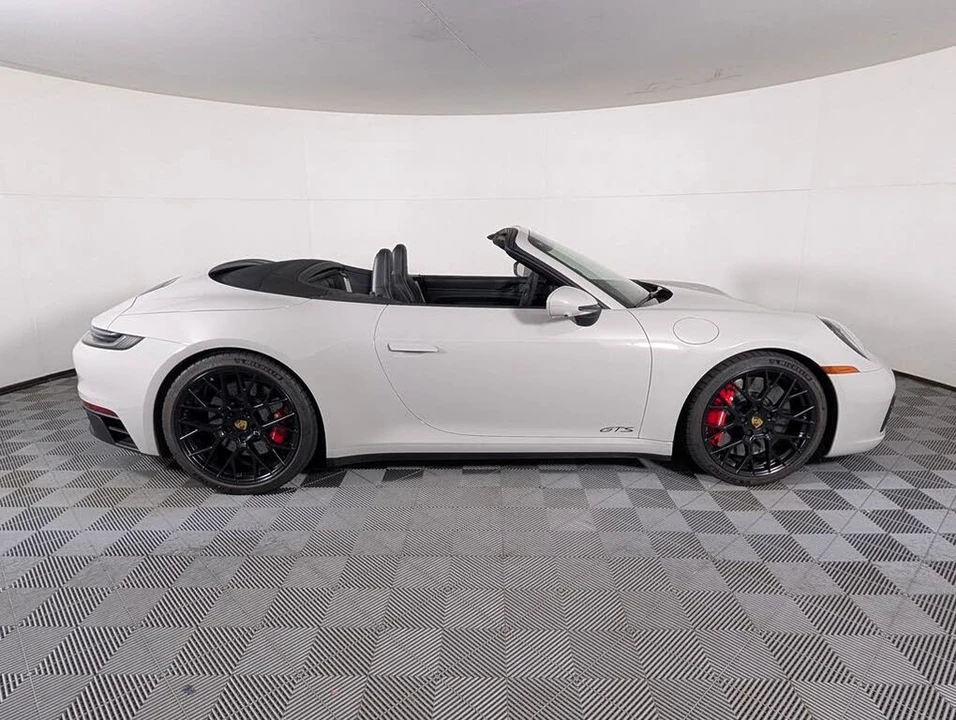 2022 Porsche 992 Carrera GTS - Image 8 of 31