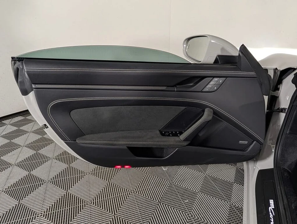 2022 Porsche 992 Carrera GTS - Image 25 of 31