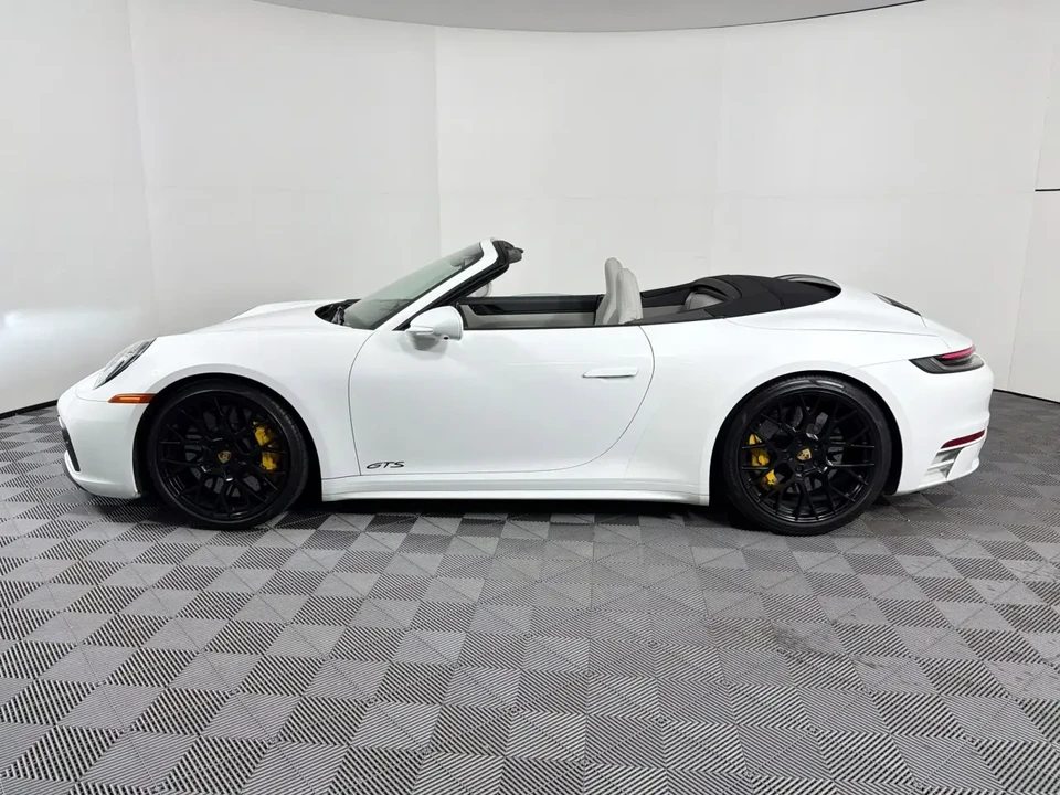 2022 Porsche 992 Carrera GTS - Image 16 of 31