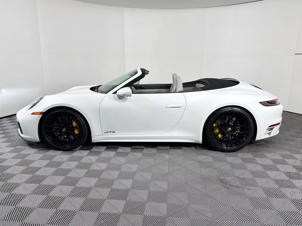 2022 Porsche 992 Carrera GTS - Image 12 of 31