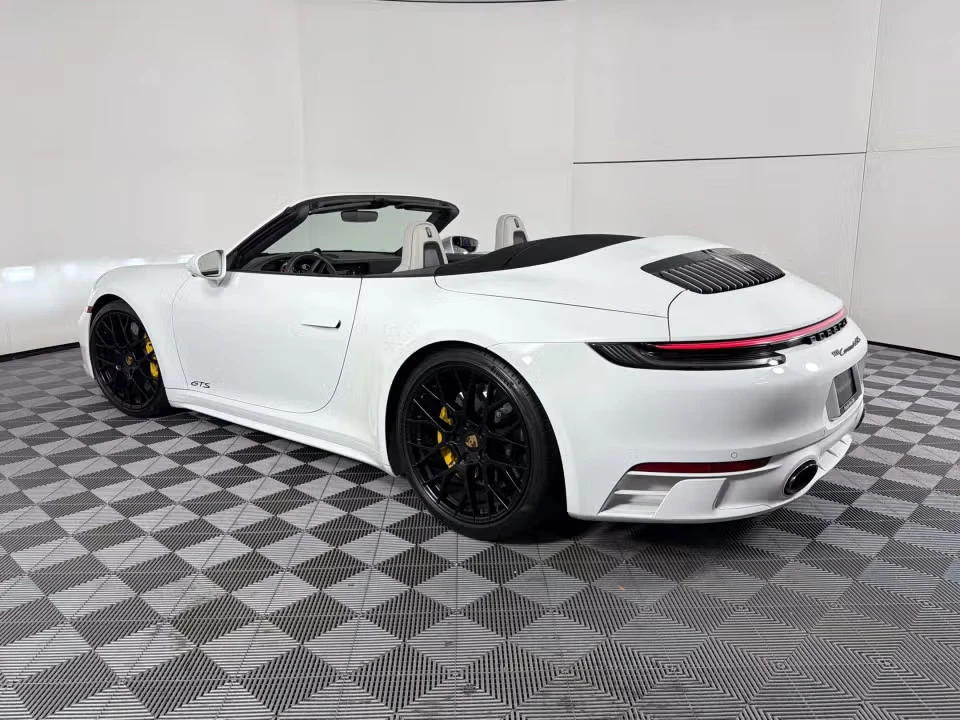 2022 Porsche 992 Carrera GTS - Image 19 of 31