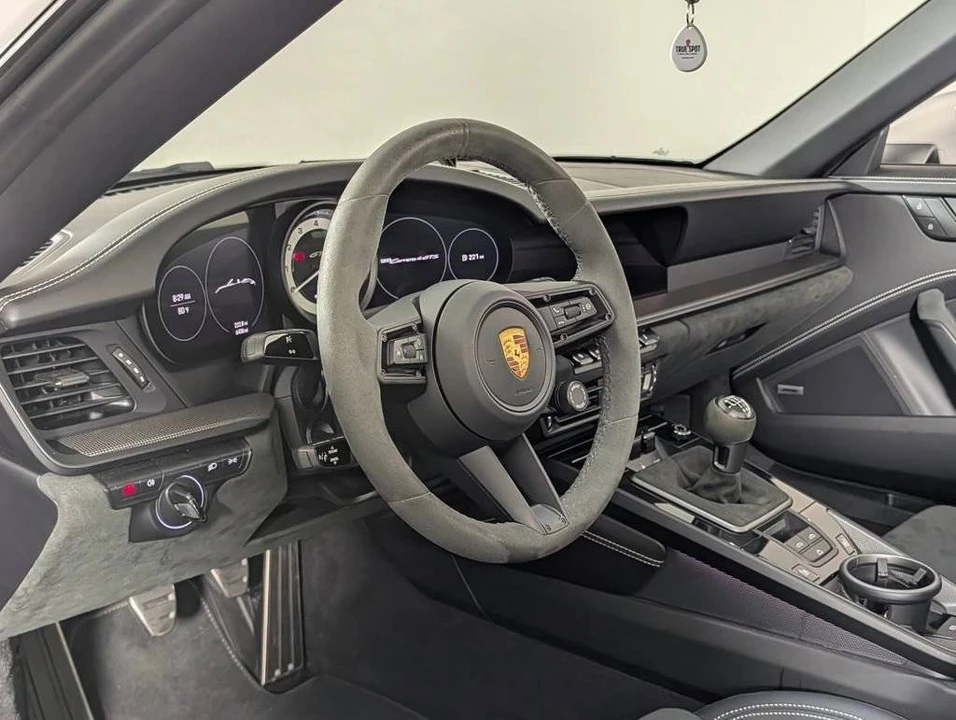 2022 Porsche 992 Carrera GTS - Image 4 of 5