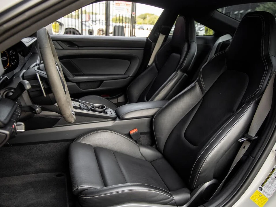 2022 Porsche 992 Carrera GTS - Image 5 of 31