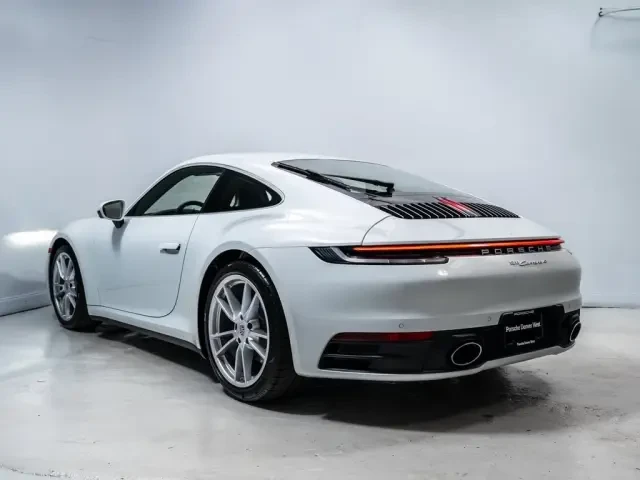 2022 Porsche 992 Carrera 4 - Image 3 of 8