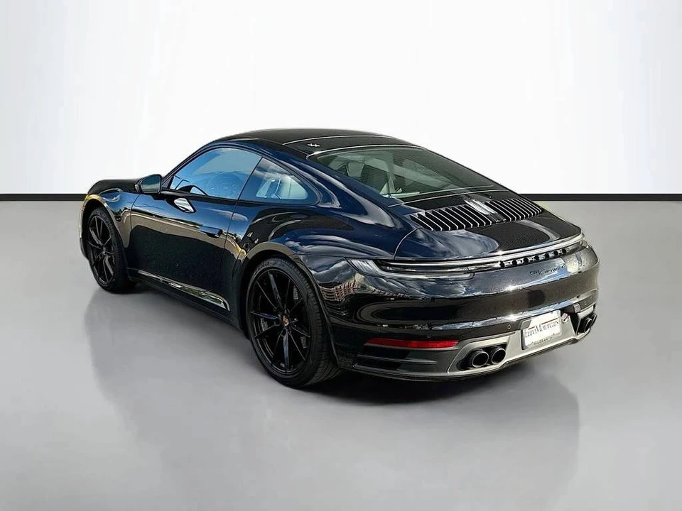 2022 Porsche 992 Carrera 4 - Image 3 of 5