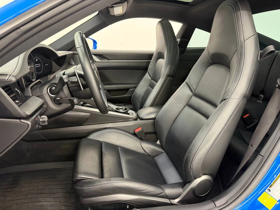 2022 Porsche 992 Carrera 4 - Image 5 of 5