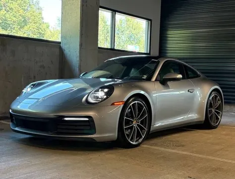 2022 Porsche 911 Carrera 4