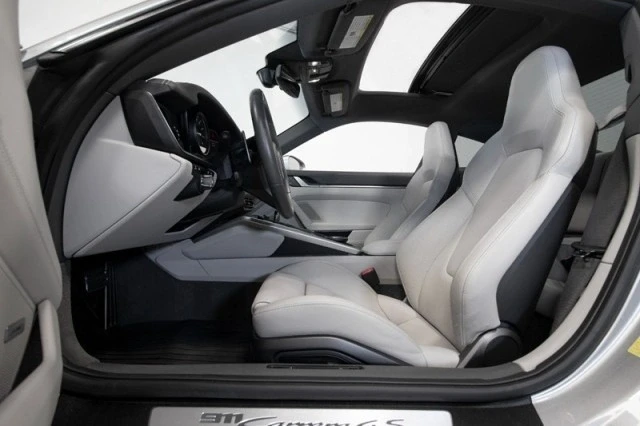2022 Porsche 992 Carrera 4S - Image 20 of 21