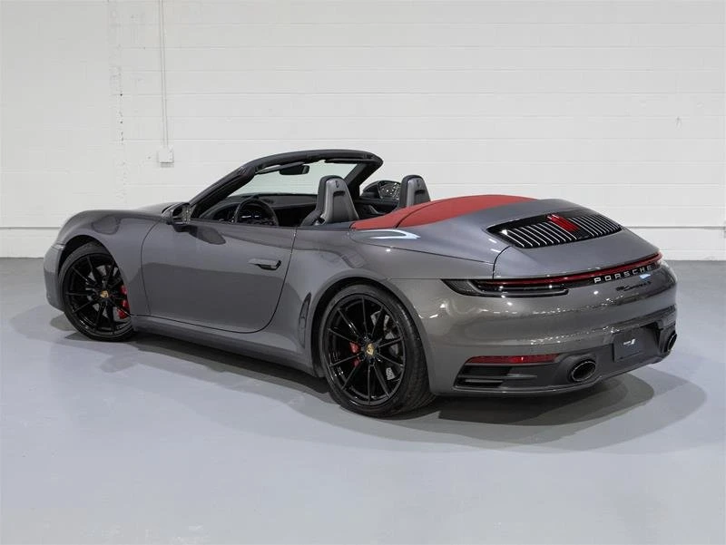 2022 Porsche 992 Carrera 4S - Image 4 of 19