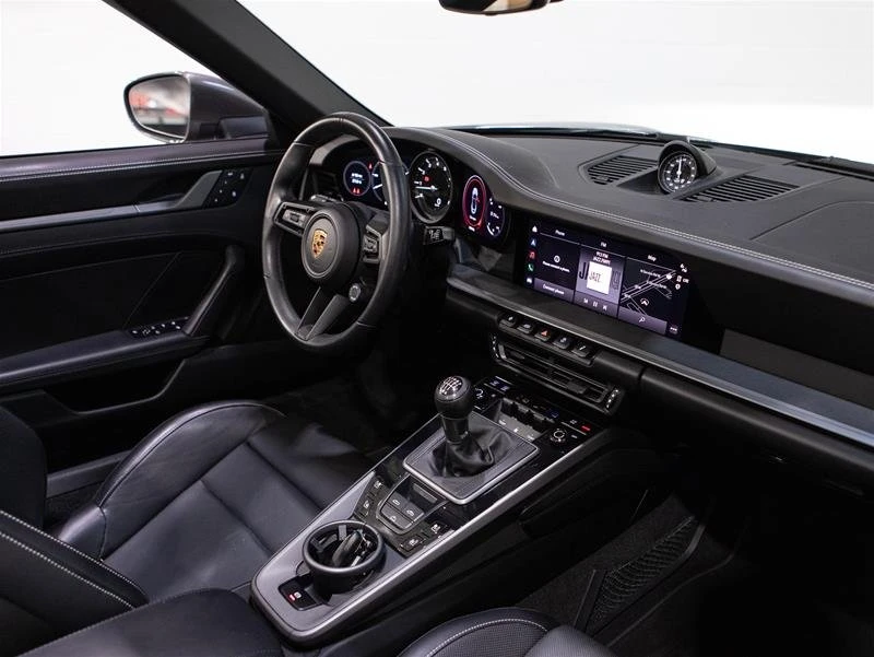 2022 Porsche 992 Carrera 4S - Image 17 of 19