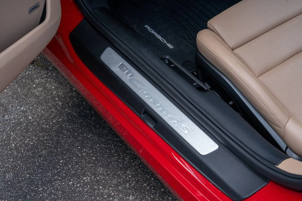 2022 Porsche 992 Carrera 4S - Image 24 of 31