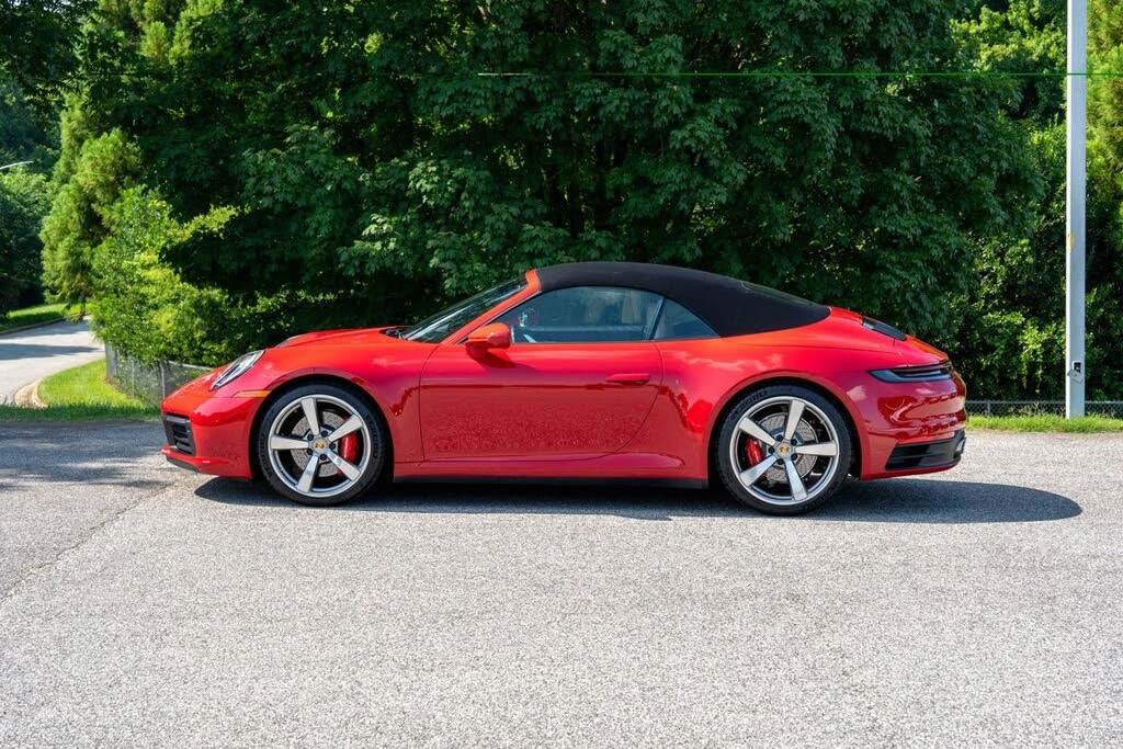2022 Porsche 992 Carrera 4S - Image 11 of 31