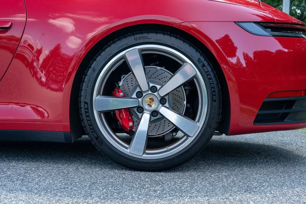 2022 Porsche 992 Carrera 4S - Image 13 of 31
