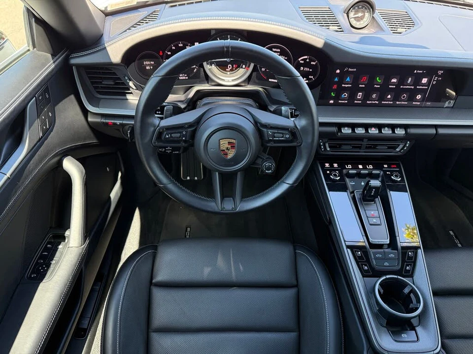 2022 Porsche 992 Carrera 4S - Image 14 of 31