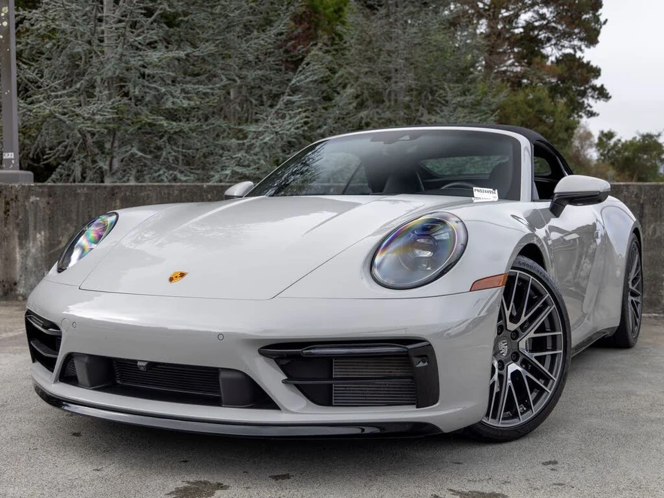 2022 Porsche 992 Carrera 4S - Image 23 of 31