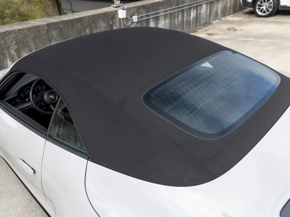 2022 Porsche 992 Carrera 4S - Image 25 of 31