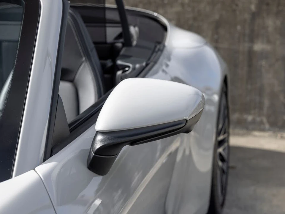 2022 Porsche 992 Carrera 4S - Image 18 of 31