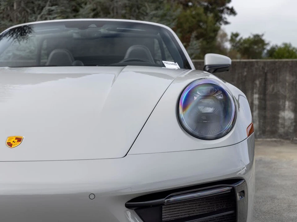 2022 Porsche 992 Carrera 4S - Image 15 of 31