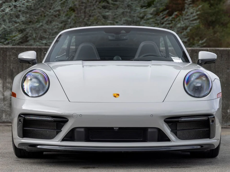 2022 Porsche 992 Carrera 4S - Image 8 of 31