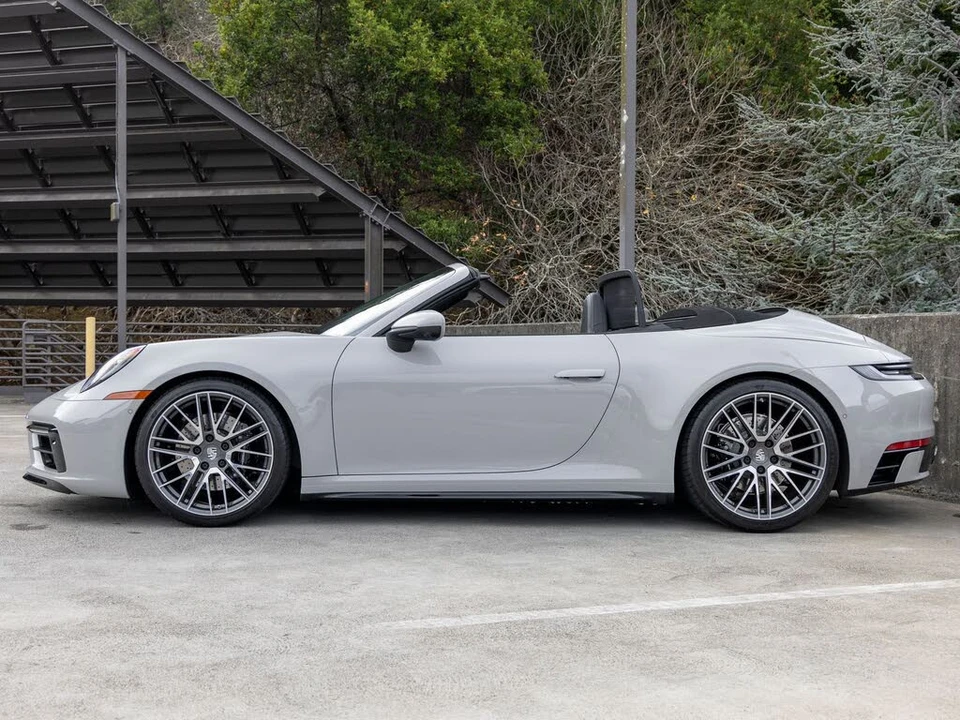 2022 Porsche 992 Carrera 4S - Image 2 of 31