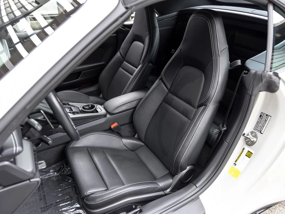 2022 Porsche 992 Carrera 4S - Image 5 of 31