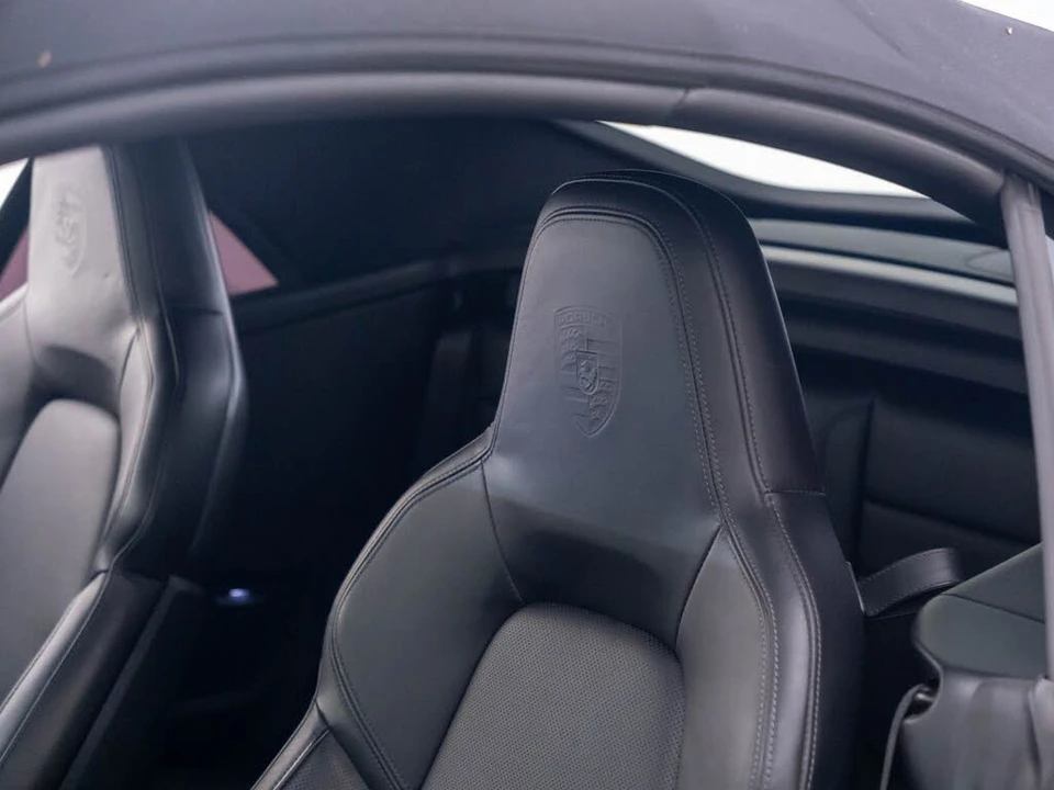 2022 Porsche 992 Carrera 4S - Image 18 of 31