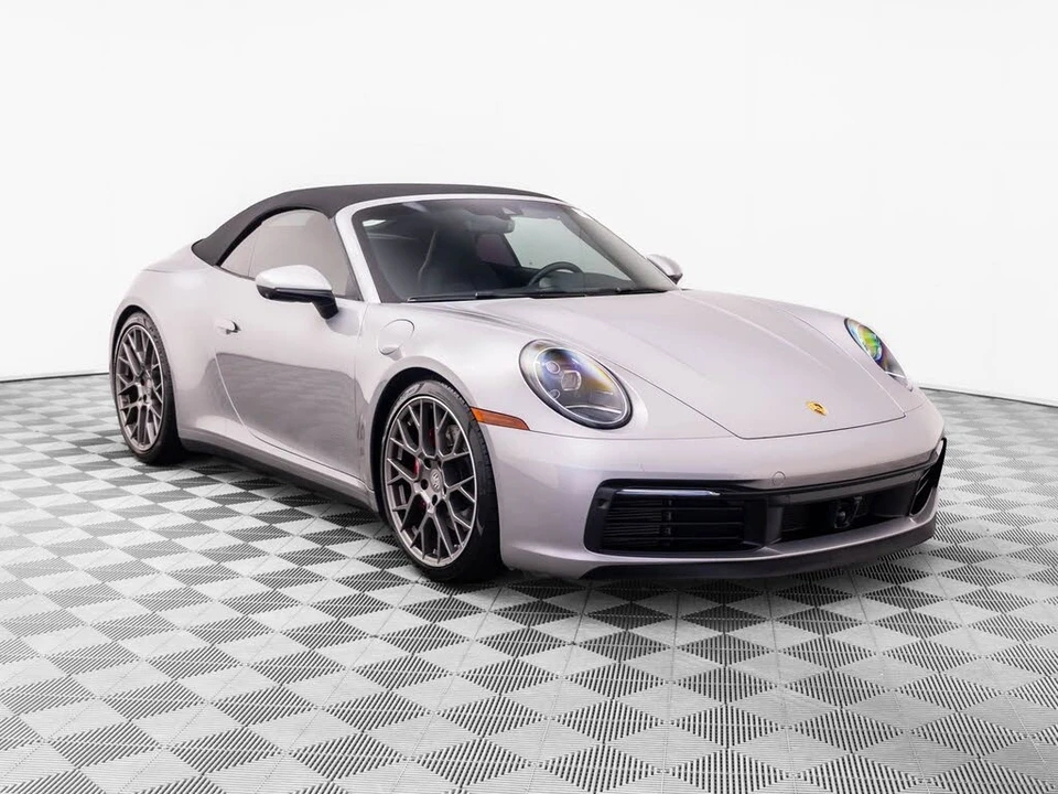 2022 Porsche 992 Carrera 4S - Image 6 of 31
