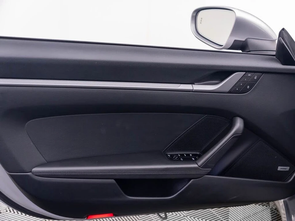 2022 Porsche 992 Carrera 4S - Image 14 of 31