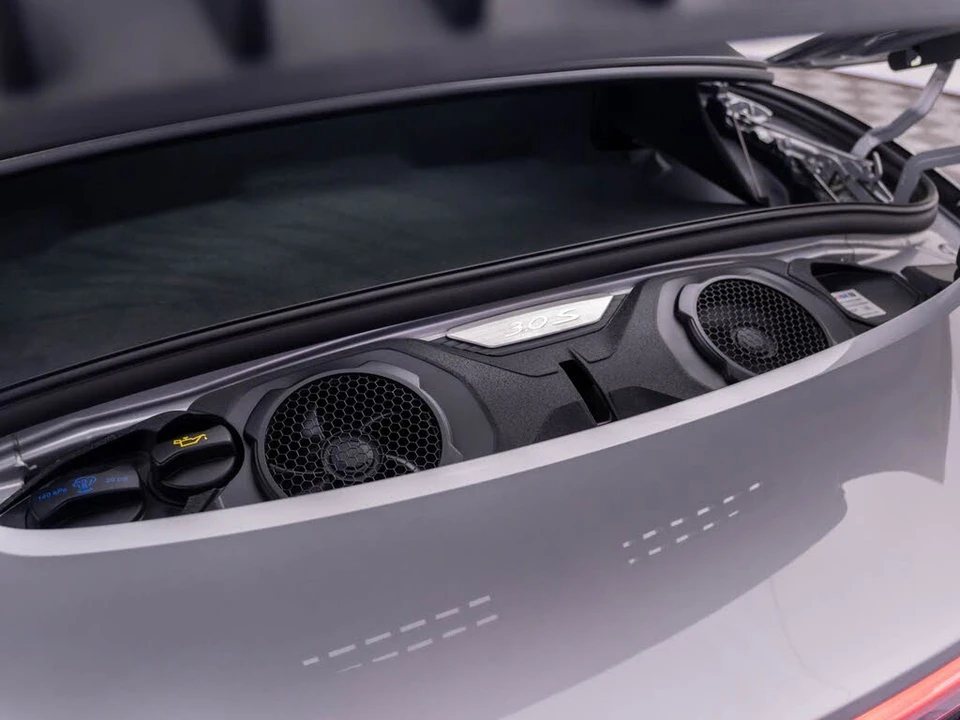 2022 Porsche 992 Carrera 4S - Image 30 of 31