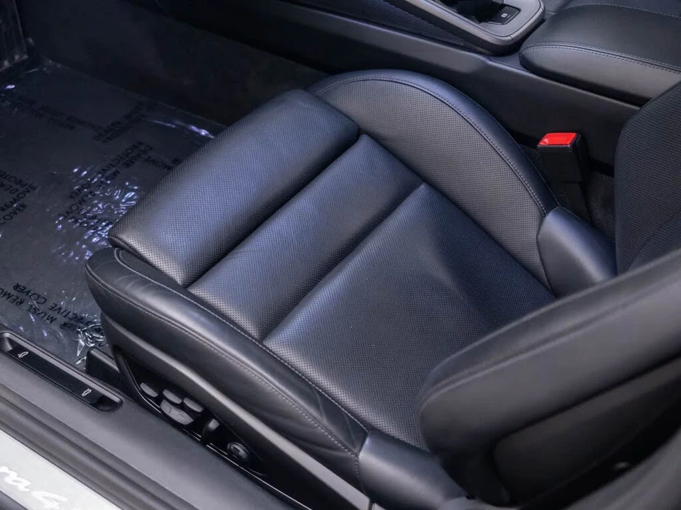 2022 Porsche 992 Carrera 4S - Image 16 of 31